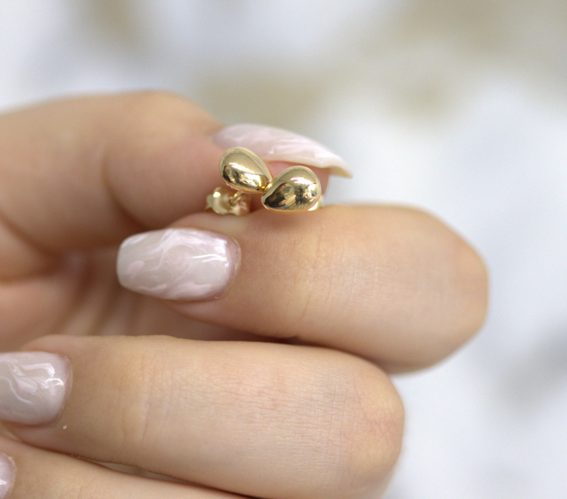 Tear Drop Stud Earrings