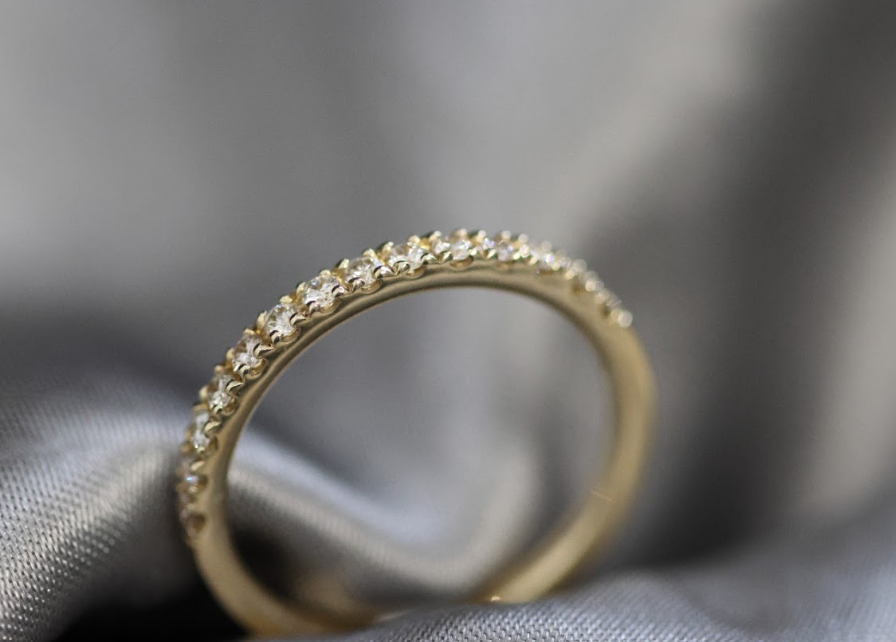 Half Eternity Pavé Band