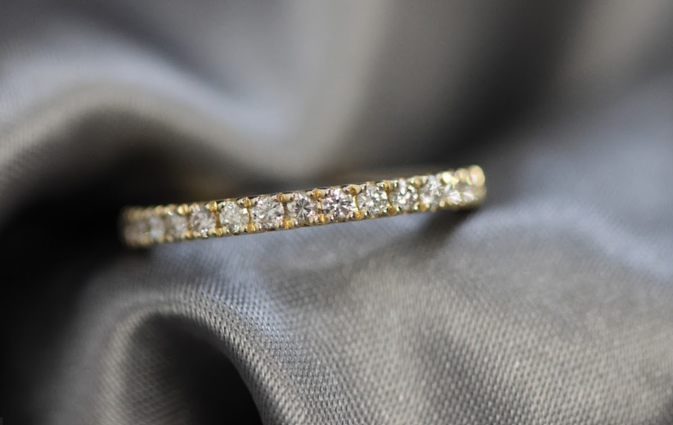 Half Eternity Pavé Band