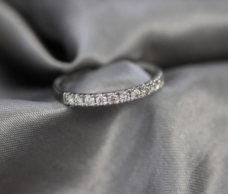 Half Eternity Pavé Band