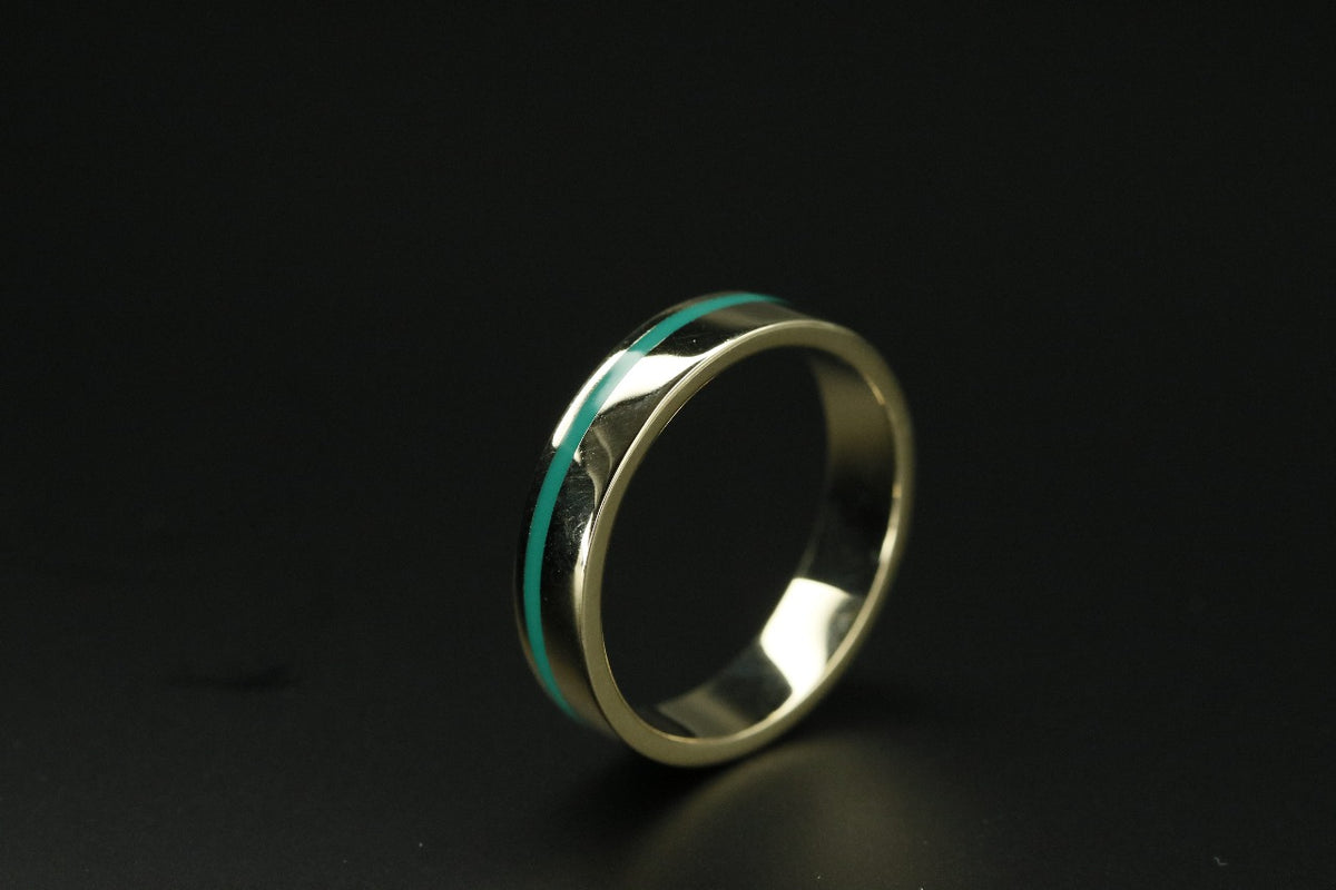 Band with Ceramic Inlay